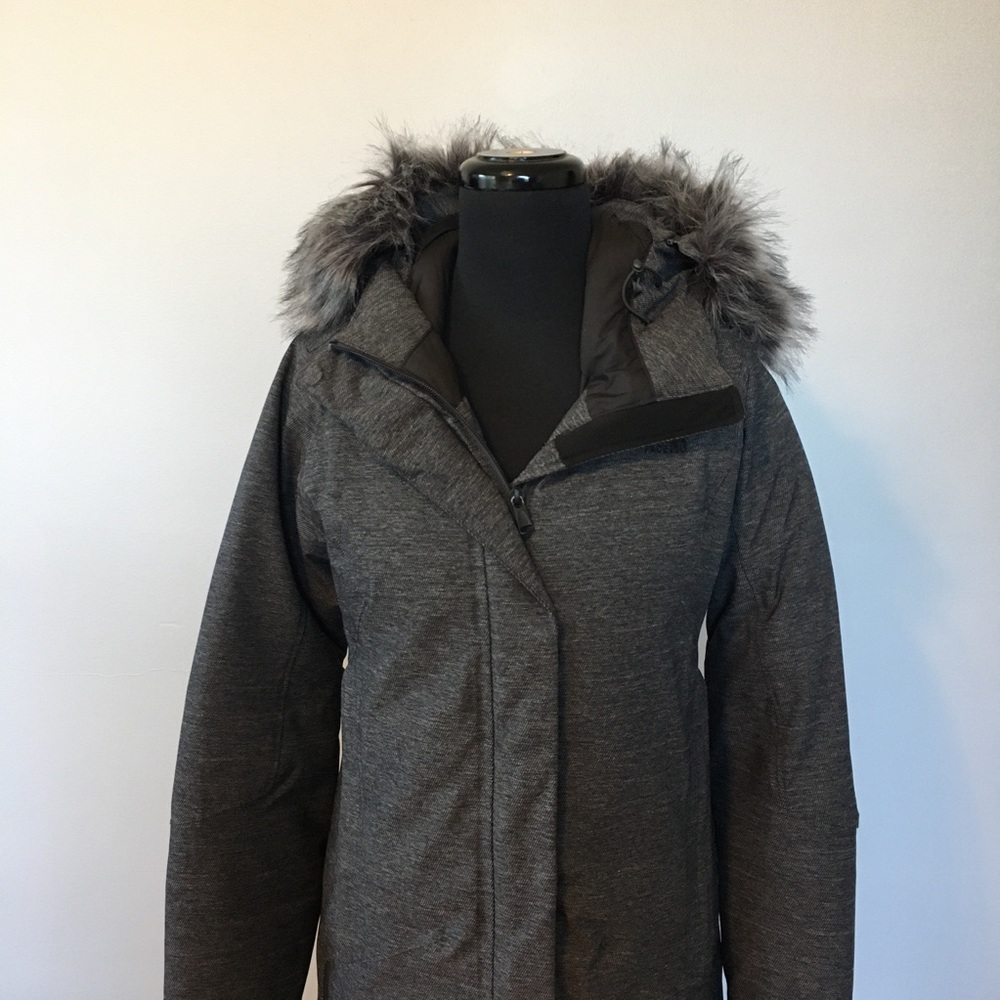 The North Face Defdown Parka GTX in Grey, XS - Picture 7 of 16